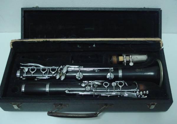 Picture of clarinet - Professional vintage Couesnon clarinet