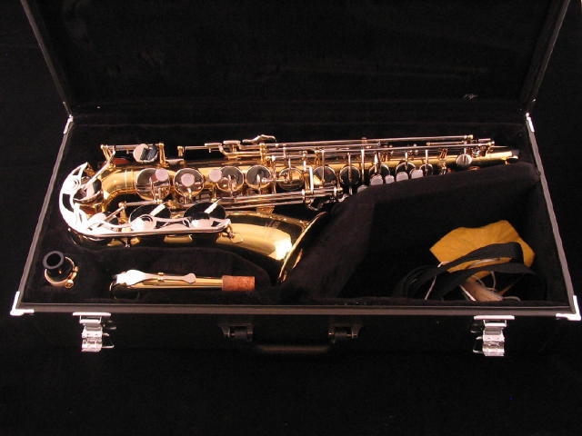 Picture of saxophone for sale - Yamaha YAS-23 Student Alto Saxophone