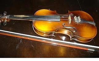 Antonius Stradivarius Cremonensis Faciebat Anno 1713, Made in Czechoslovakia